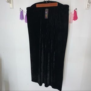 **NEVER WORN** DELIA’S Black Velvet Double Slit Skirt